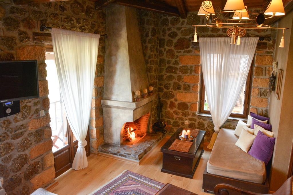 Nymfes Guesthouse Synikia Mesi Trikalon Bilik gambar