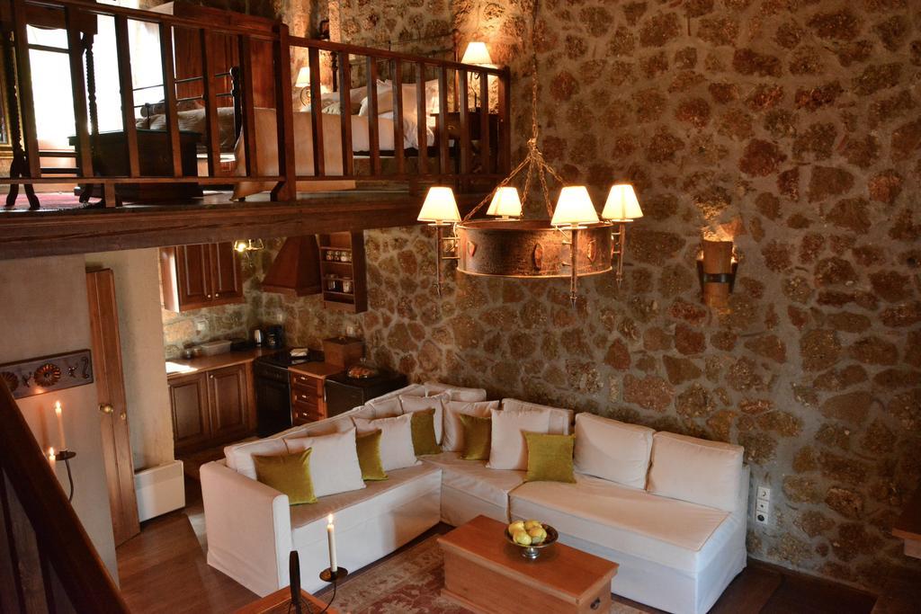Nymfes Guesthouse Synikia Mesi Trikalon Bilik gambar
